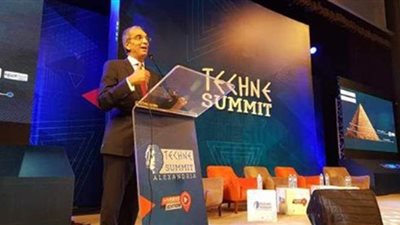 وزير الاتصالات:  نعمل على بناء مجتمع رقمي وميكنة الخدمات