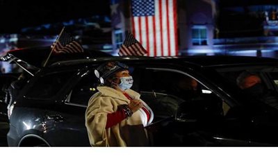 الأمريكيون فقدوا 138 مليون ساعة نوم ليلة الانتخابات الرئاسية