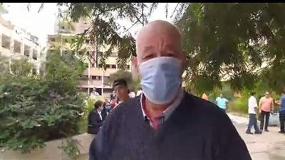 مسن ينصح الشباب بالمشاركة في الانتخابات وتجاهل الرشاوى | فيديو