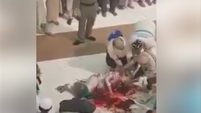 بالفيديو.. حقيقة انتحار شخص في صحن الطواف بالكعبة