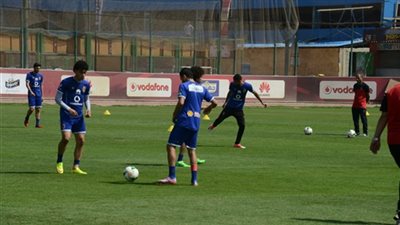 رؤوف يقود هجوم سموحة أمام المصري