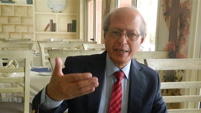 رخا حسن مساعد وزير الخارجية الأسبق: «العرب انضحك عليهم بصفقة القرن ويجب إزالة غموضها»