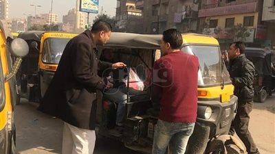 حملة مكبرة لضبط التكاتك المخالفة بالوراق (صور)