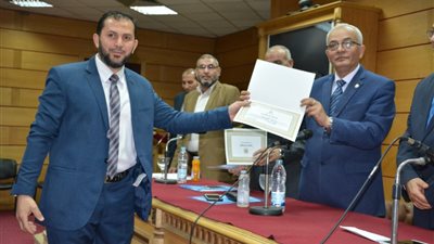 التعليم تكرم الفائزين في مسابقة أوائل الطلبة للصف الثالث الثانوي (صور)