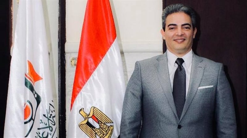 الدكتور طارق سعدة