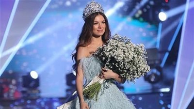 تتويج مايا رعيدي ملكة جمال لبنان 2018 (صور)