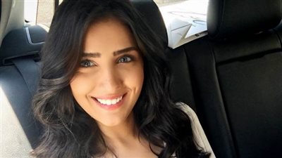 مي عمر: «نفسي أبيع الحب لكل الناس وأبطل عياط كل شوية»