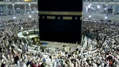 بث مباشر.. صلاة الفجر من الحرم المكي