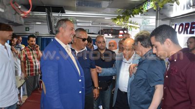 بالصور.. وزير السياحة يتفقد ميناء الغردقة