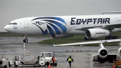 تحويل ٣ رحلات جوية من برج العرب إلى القاهرة لسوء الأحوال الجوية