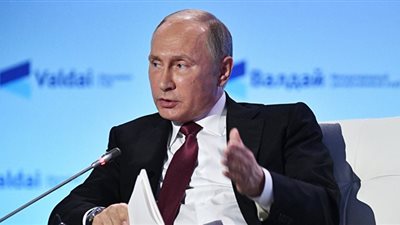 اجتماع مبهم بين بوتين ورئيس «فيفا» السابق