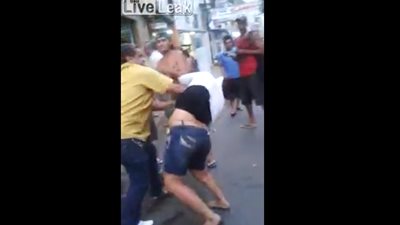 نهاية مروعة لامرأة تشاجرت مع رجل في الشارع (فيديو)