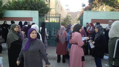 طالبة أدبي بالدقهلية: امتحان علم النفس سهل ومباشر (فيديو)