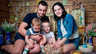 رجل يقطع يد زوجته لشكه في خيانتها