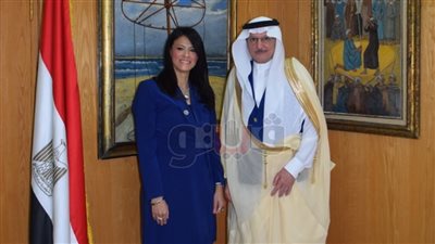 وزيرة السياحة تناقش استعدادات استضافة مهرجان منظمة التعاون الإسلامي