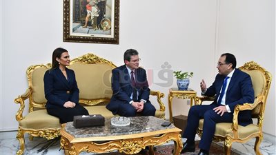 رئيس الوزراء: لدينا خطة للتوسع في صناعة السيارات يدعمها السيسي