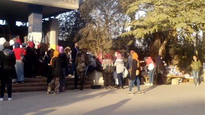 حضور ضعيف لطلاب جامعة حلوان ببداية الترم الثاني (صور)