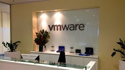 «Ooredoo» و«في إم وير» يطلقان منصة سحابية موحدة للشبكة الافتراضية