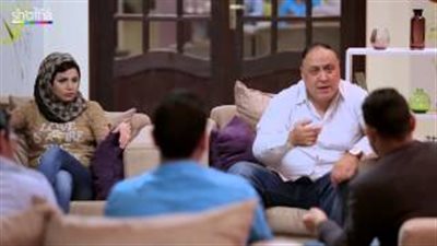 بالفيديو.. عروس تدخن السجائر وتتطاول على أهل العريس في «عايز أتجوز»