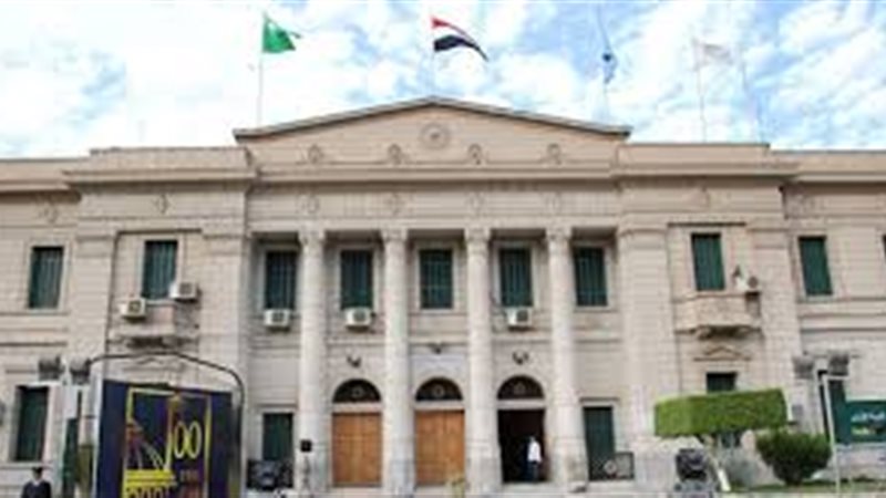 كلية الآداب بجامعة