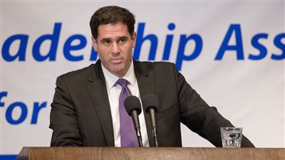 سفير إسرائيل بواشنطن: علاقاتنا مع أمريكا تتعزز في عهد «ترامب»