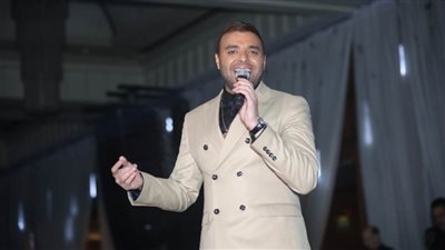 رامي صبري يتألق في حفل رأس السنة بفندق إنتركونتيننتال سيتي ستارز | صور