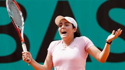التونسية أنس جابر تطيح بالروسية رودينا من «نانا تروفي» للتنس