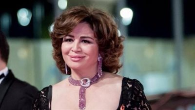 إلهام شاهين عن «حدث في بلاد السعادة»: عرض رائع وممتع