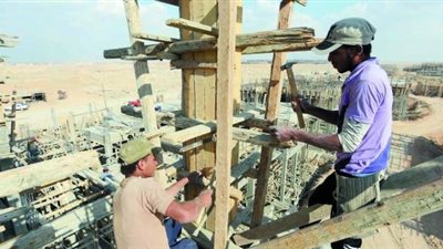 التشييد والبناء: تصنيف البنوك لقطاع المقاولات بـ«عالي المخاطر» كارثي
