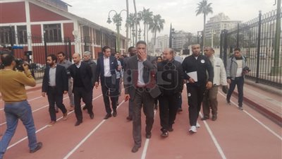 مجاهد وفضل ووفد الكاف يتفقدون ملاعب الإسكندرية (صور)