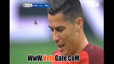 بالفيديو.. دموع «رونالدو» عقب إصابته أمام فرنسا بنهائي اليورو