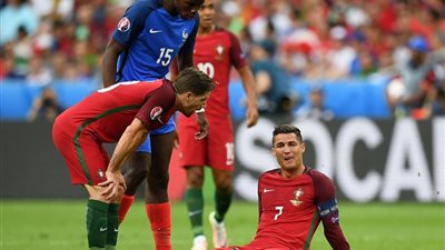 30 دقيقة.. تعادل سلبي بين البرتغال وفرنسا ورونالدو يغادر الملعب