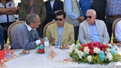 وزير الرياضة يتفقد مركز شباب مدينة بورفؤاد ونادي هواة الصيد ببورسعيد