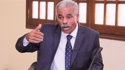 نقيب صيادي السويس يطالب بفرض الرقابة على أسواق السمك