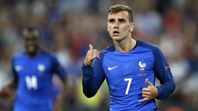 جريزمان وجيرو يقودان هجوم فرنسا أمام بيرو بالمونديال