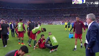 «رونالدو» يحفز نجوم البرتغال قبل الأشواط الإضافية