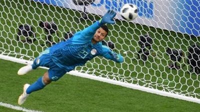 مدير المنتخب الوطني يكشف حقيقة إصابة محمد الشناوي