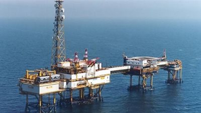 تفاصيل «البترول» للحصول على قرض قيمته 15 مليار جنيه