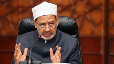 الأزهر يوقف نقل السيدات من أماكن العمل