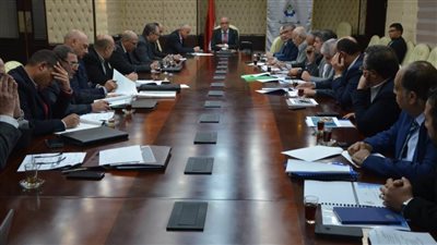 وزير الإسكان يتابع أعمال تنفيذ الحدائق المركزية بالعاصمة الإدارية الجديدة