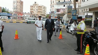 مدير أمن البحرالأحمر: إزالة الحواجز أمام المنشآت الشرطية (صور)