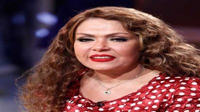 لوسي: «هافتح مدرسة لتعليم الرقص الشرقي في فرنسا خلال أيام»
