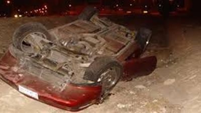 إصابة 4 في انقلاب سيارة بالوادي الجديد