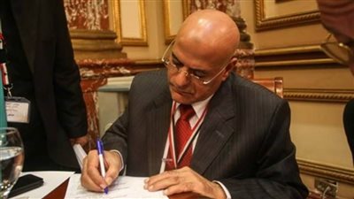 نائب: أموال صناديق النذور تذهب هباء نتيجة السرقة والفساد