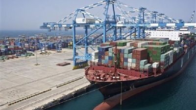 تفاصيل جديدة في خدعة الخطوط الملاحية للموانئ المصرية