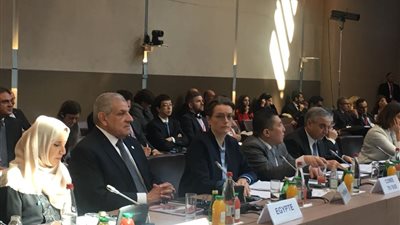 محلب من باريس: ملتزمون بدعم لبنان.. نواجه تحديات جسيمة في المنطقة العربية.. نجحنا في عملية الإعمار والتنمية.. ونخوض حربا شرسة لاجتثاث جذور الإرهاب