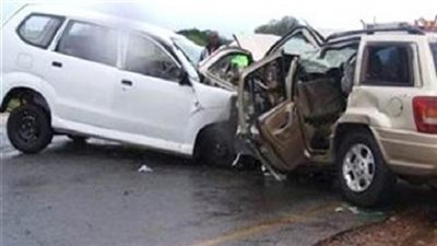 إصابة 3 أشخاص بينهم سيدة في حادث تصادم بمحور صفط اللبن