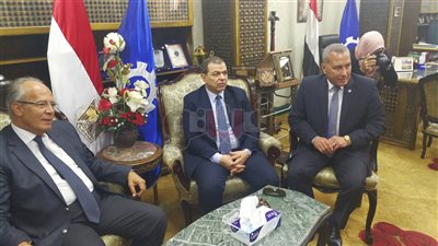 وزير القوى العاملة يصل السويس ويعد بدعم تنمية المحافظة