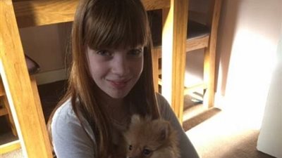 بالصور.. فتاة تشنق نفسها بعد مشاجرة مع والدتها