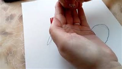 أسهل طريقة لإدخال الخيط في الإبرة (فيديو)